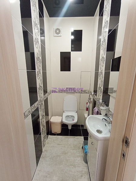 квартира, 65 кв.м., Революции ул., 190 квартира, 65 кв.м., Революции ул., 190